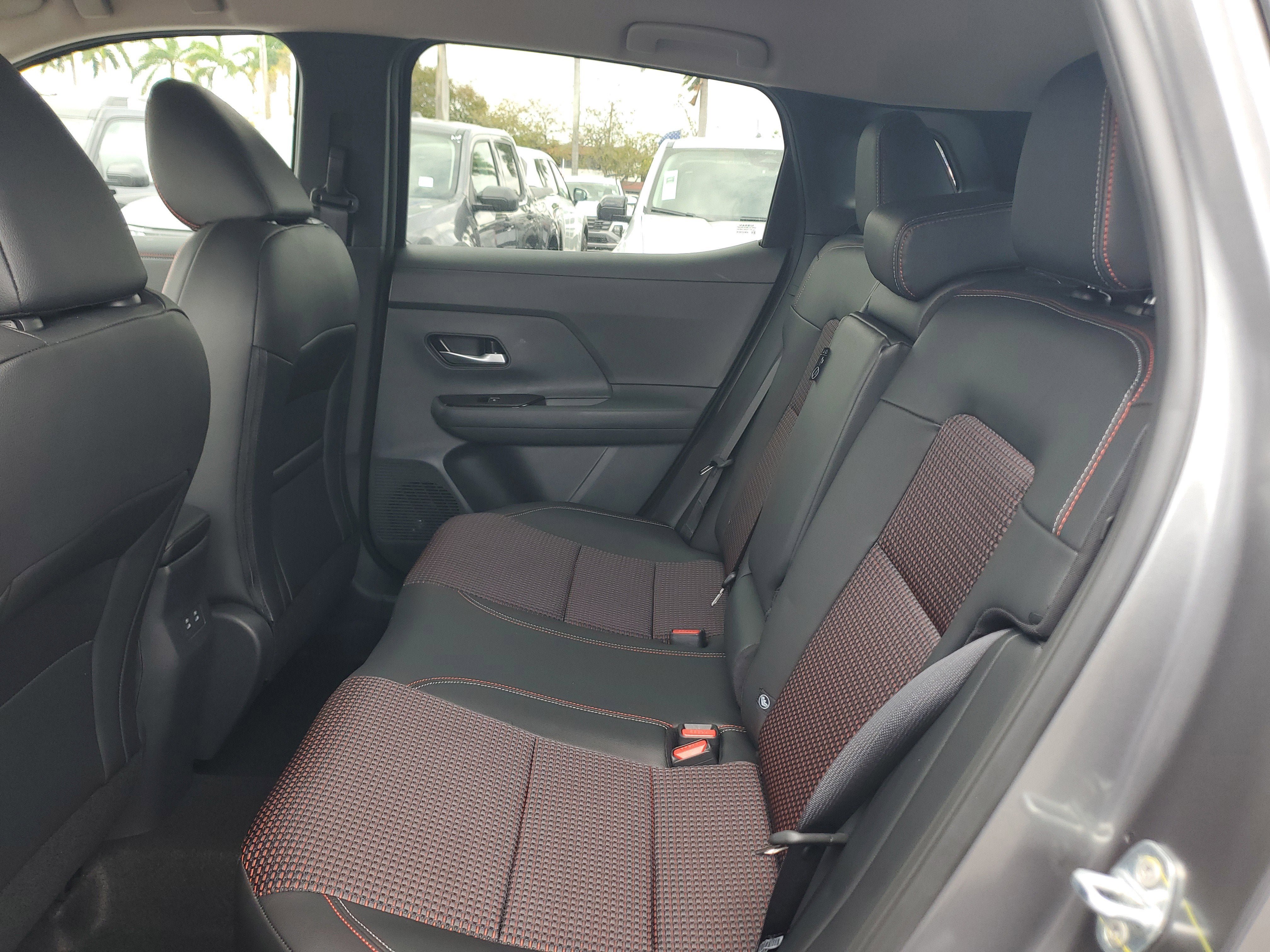 New 2026 Nissan Kicks SR FWD image 11