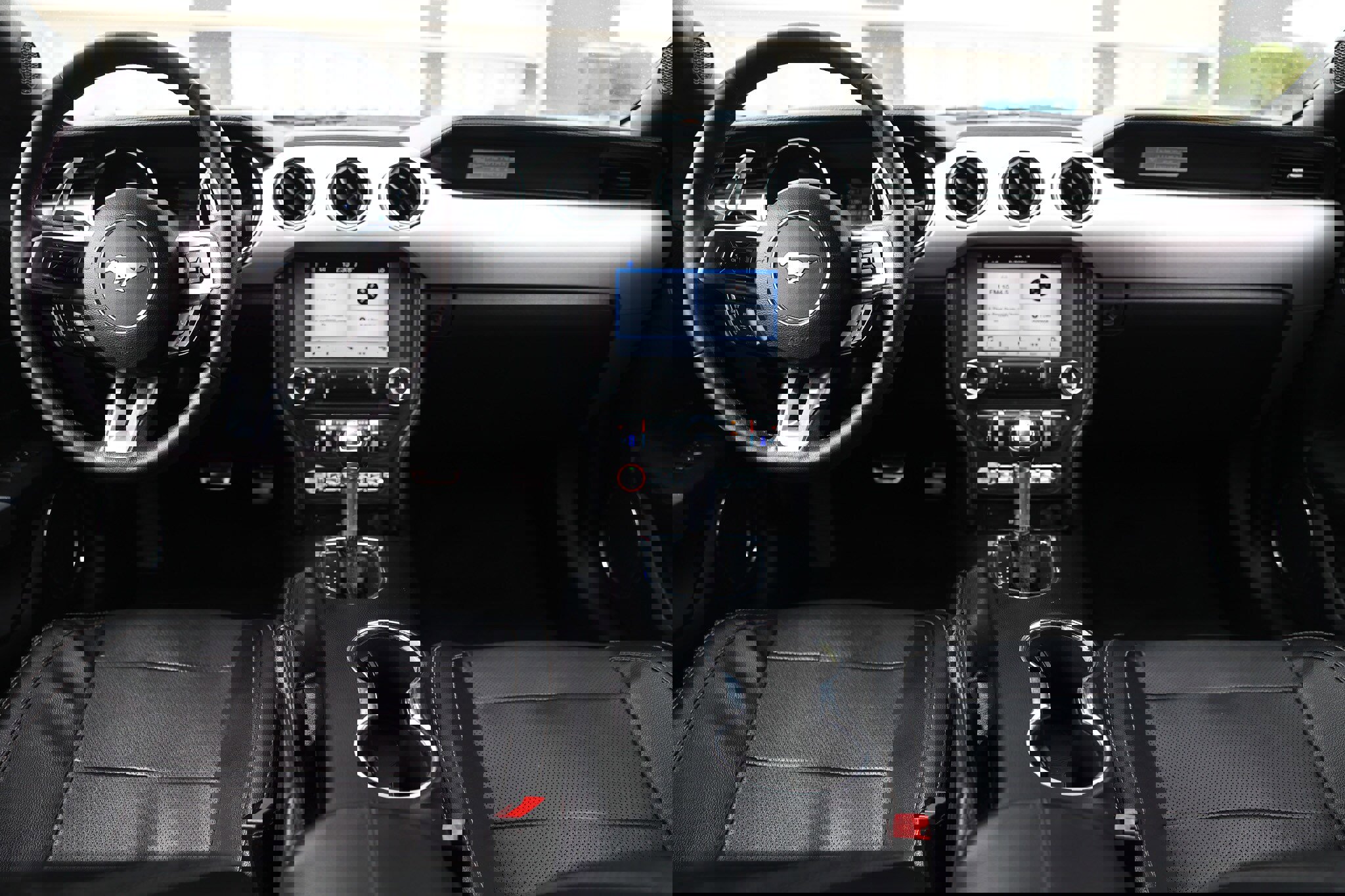 Used 2017 Ford Mustang Premium image 31