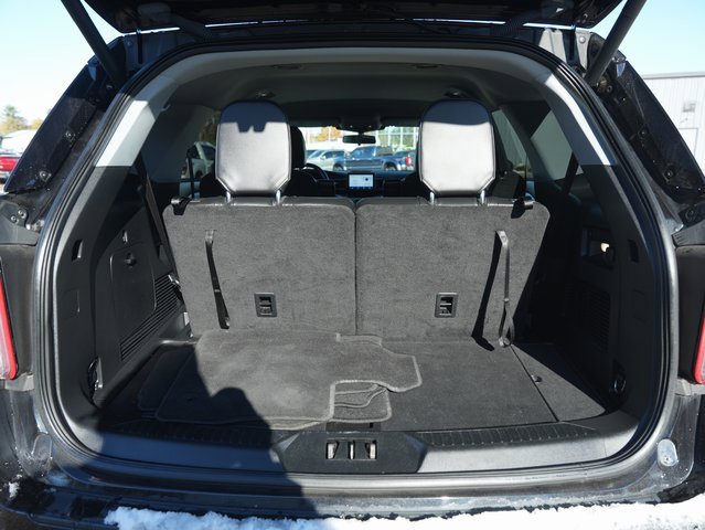 Used 2022 Ford Explorer XLT w/ Equipment Group 202A image 6