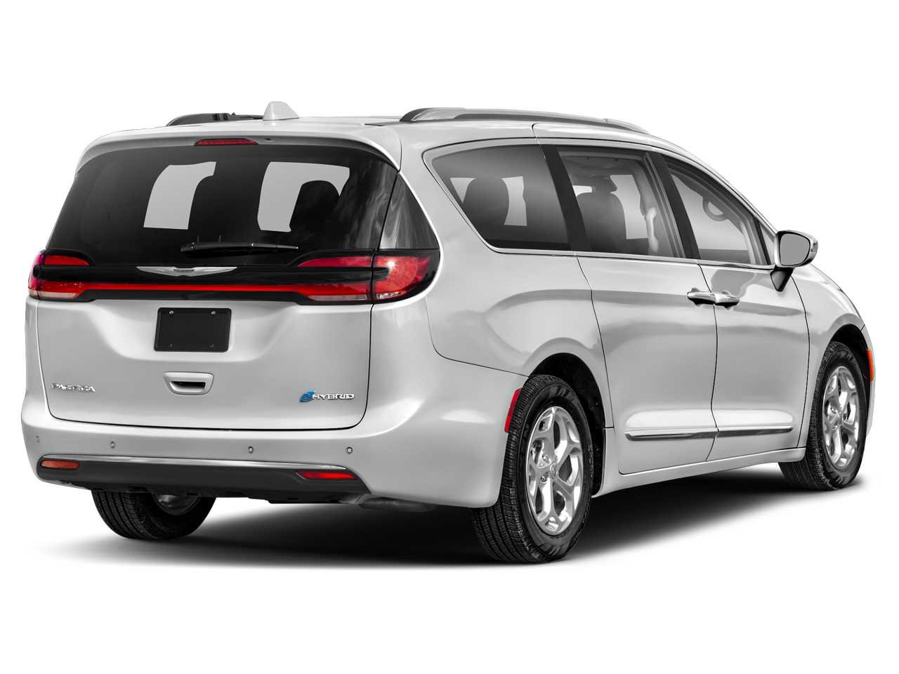 Used 2022 Chrysler Pacifica Limited w/ Uconnect Theater Family Group FWD image 2