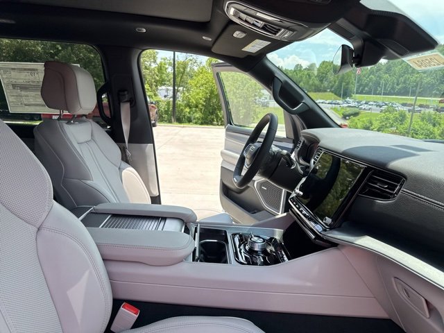 New 2025 Jeep Wagoneer Series II image 40