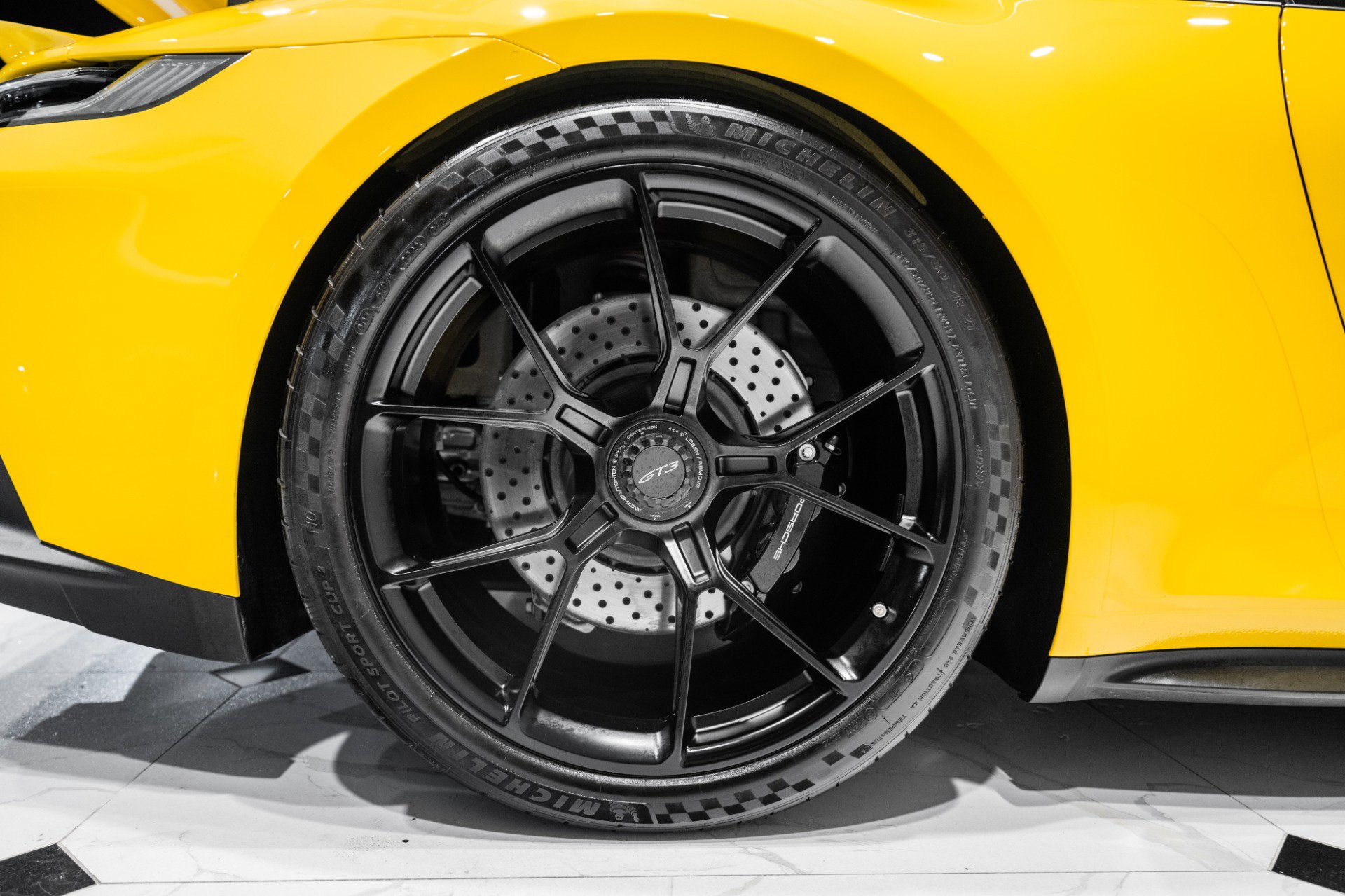 Used 2022 Porsche 911 GT3 image 16