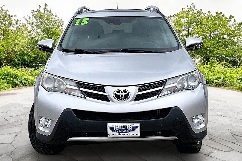 Used 2015 Toyota RAV4 Limited w/ Technology Package AWD/4WD image 3