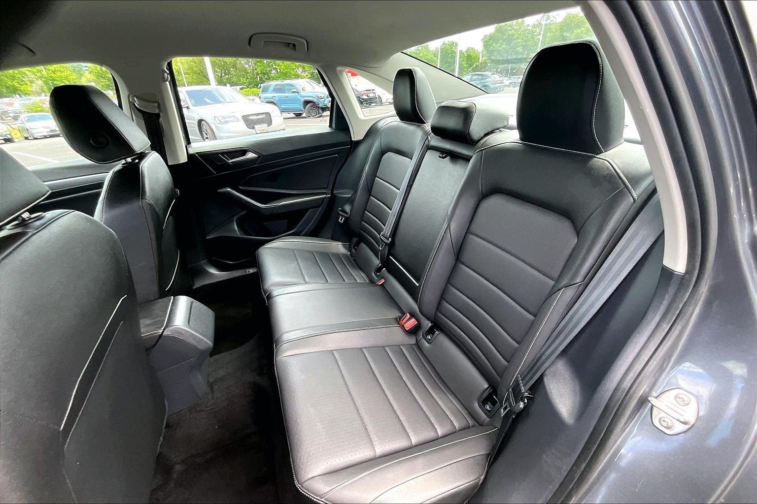 Used 2024 Volkswagen Jetta SE FWD image 24
