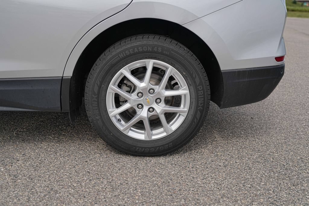 Used 2022 Chevrolet Equinox LS AWD/4WD image 13