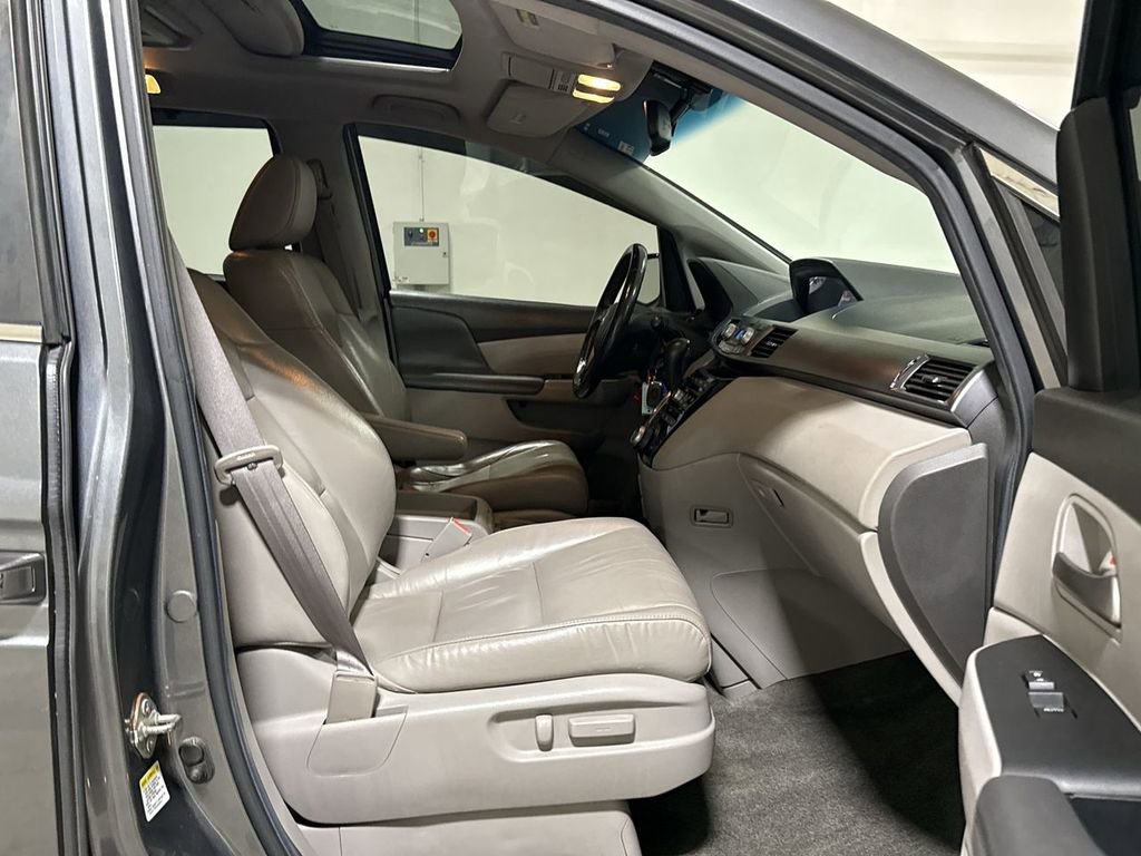 Used 2012 Honda Odyssey EX-L image 22