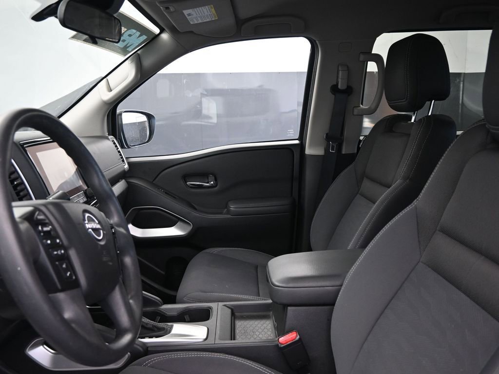 Used 2022 Nissan Frontier SV image 22