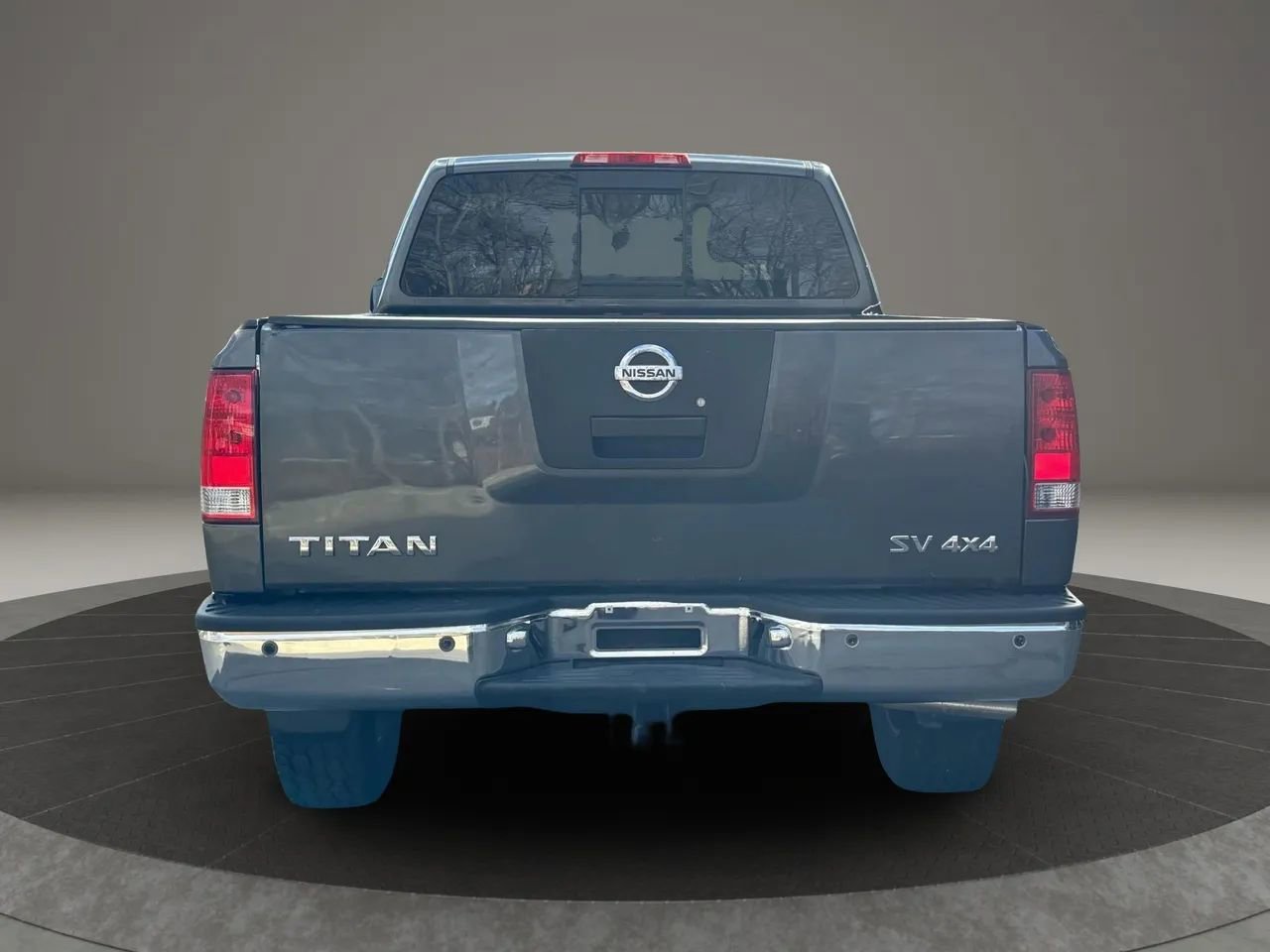 Used 2011 Nissan Titan SV w/ SV Value Truck Pkg image 6