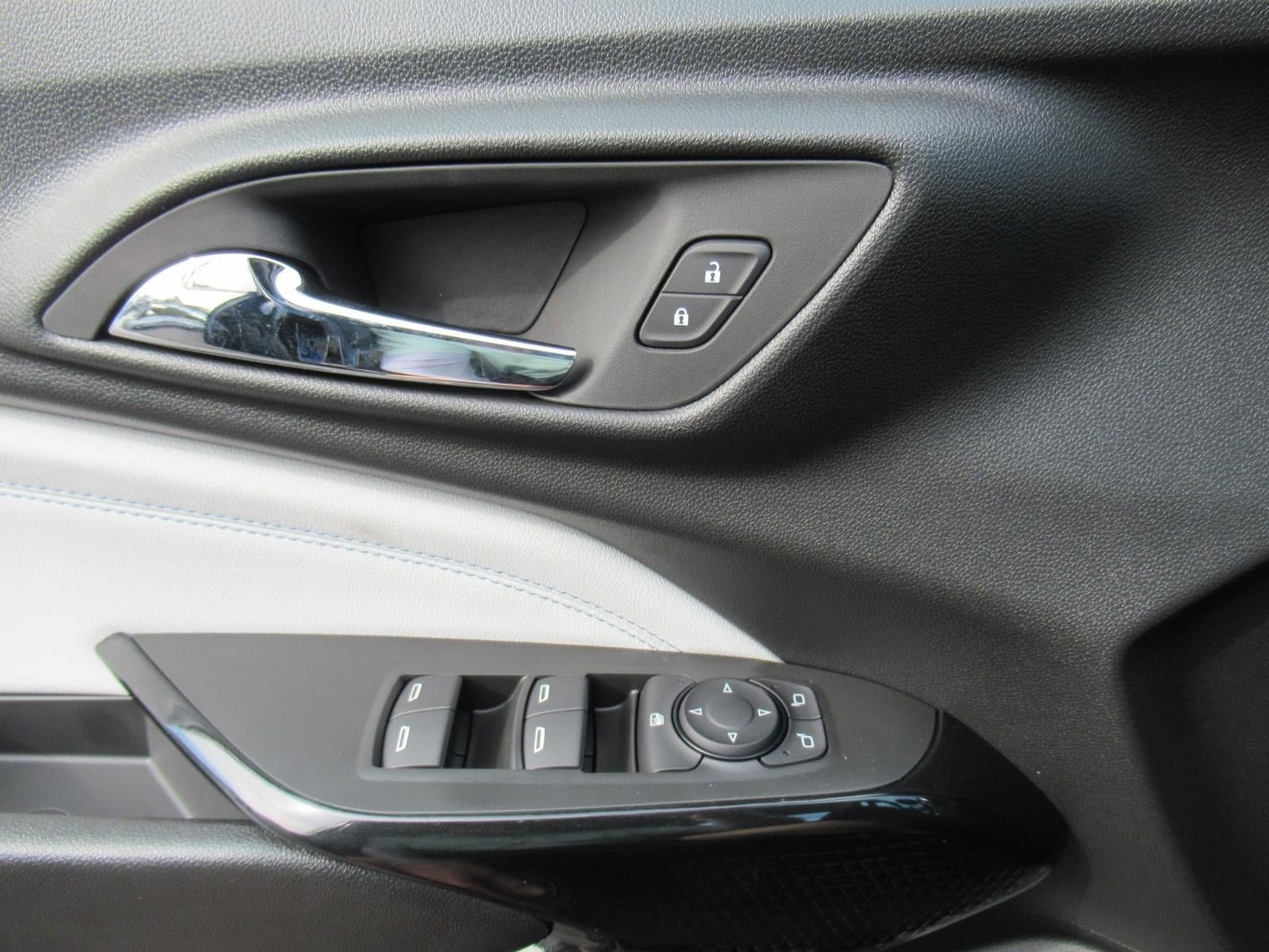 New 2026 Chevrolet Trax LT w/ Midnight Edition FWD image 20