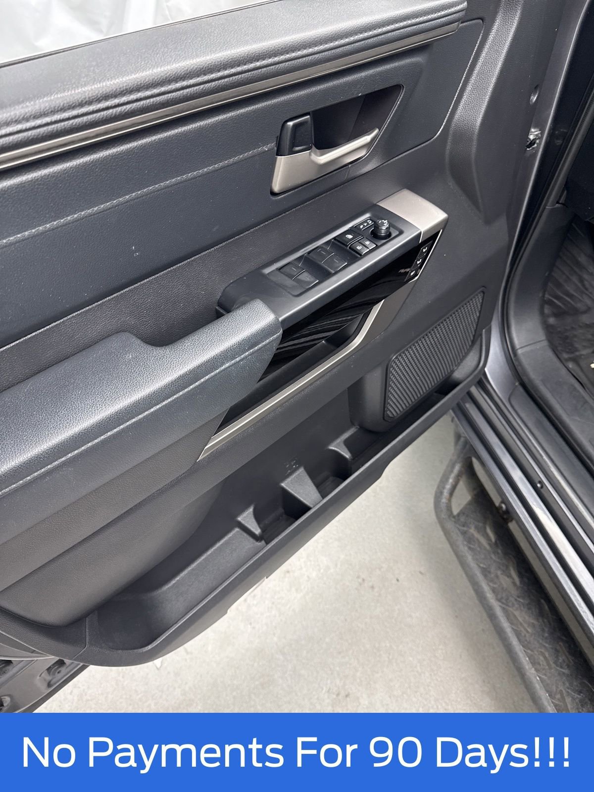 Used 2024 Toyota Tundra Limited image 17