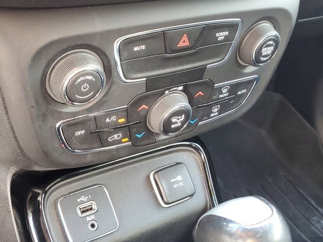 Certified 2019 Jeep Compass Limited FWD image 27