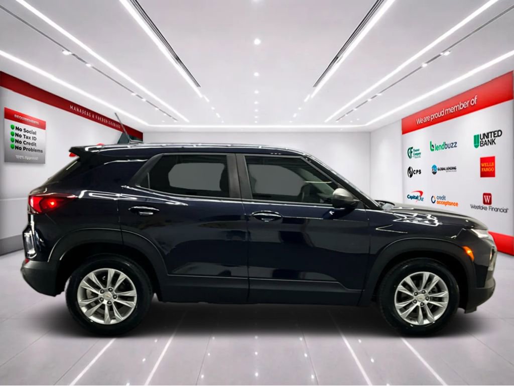 Used 2021 Chevrolet TrailBlazer LS FWD image 9