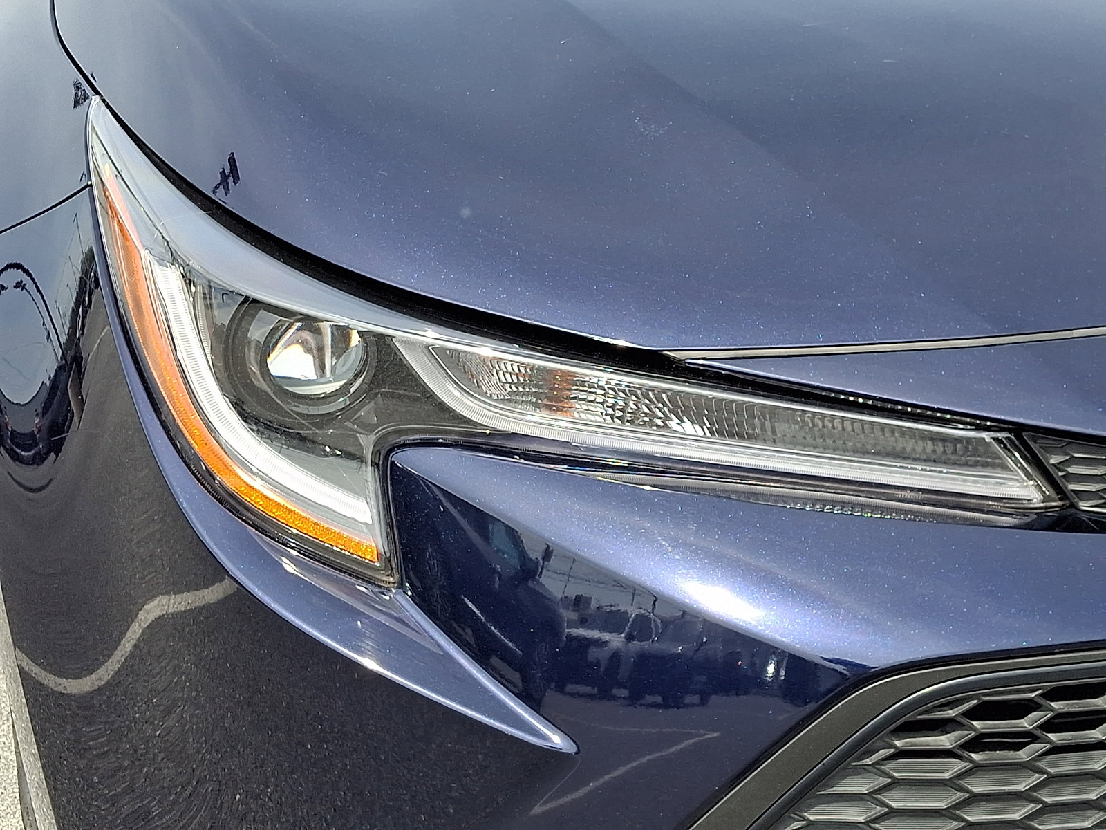 Used 2021 Toyota Corolla LE w/ LE Convenience Package FWD image 9