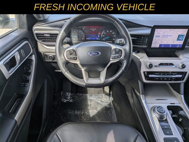 Used 2023 Ford Explorer XLT w/ Equipment Group 202A RWD image 15