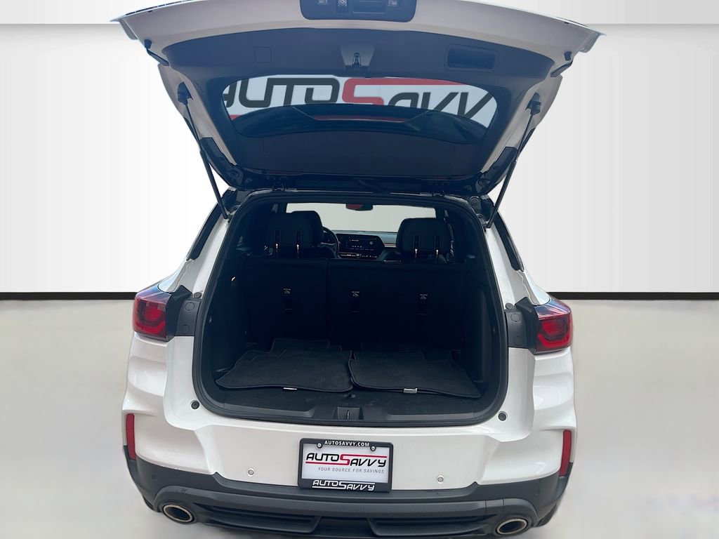 Used 2024 Chevrolet TrailBlazer RS w/ Driver Confidence Package image 25
