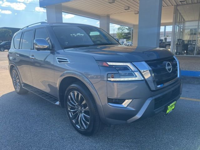 Used 2023 Nissan Armada Platinum w/ Captain's Chairs Package RWD image 2