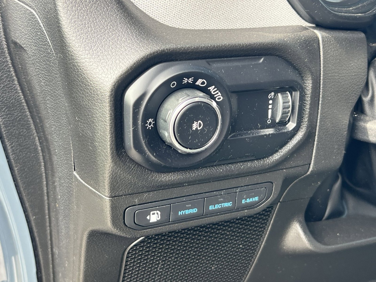 Used 2024 Jeep Wrangler Willys 4xe image 25