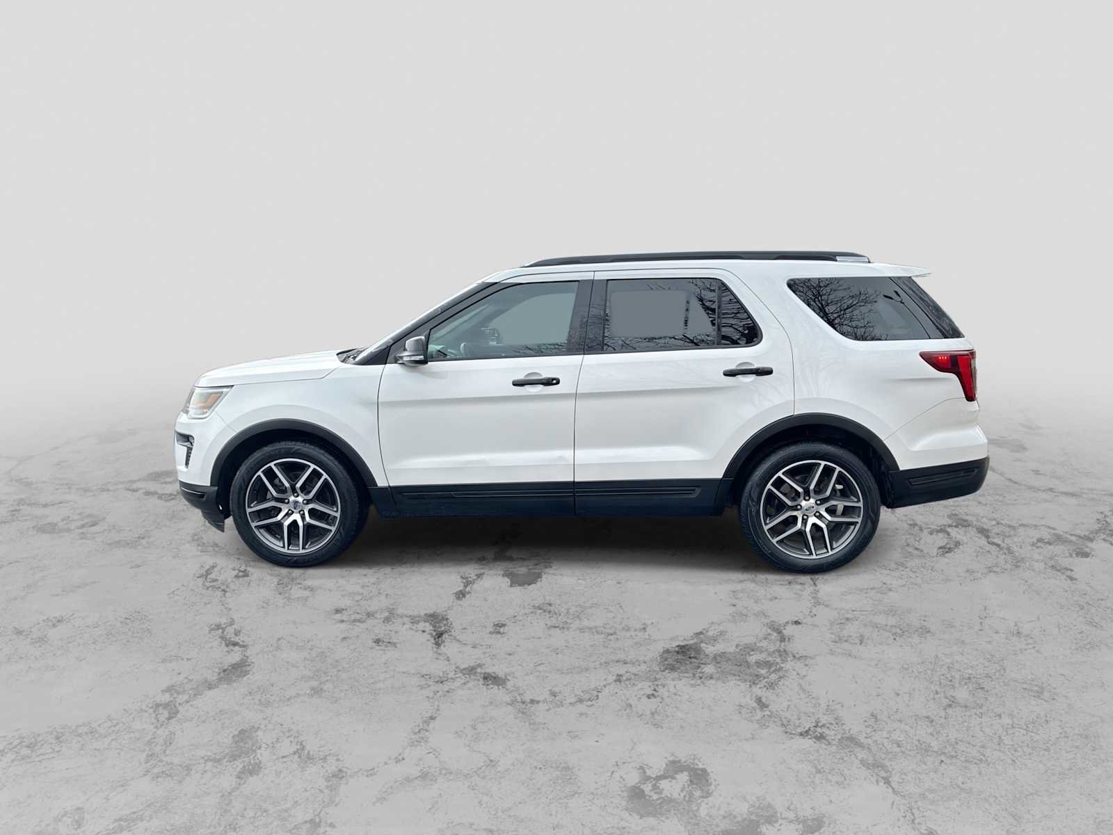 Used 2018 Ford Explorer Sport image 5