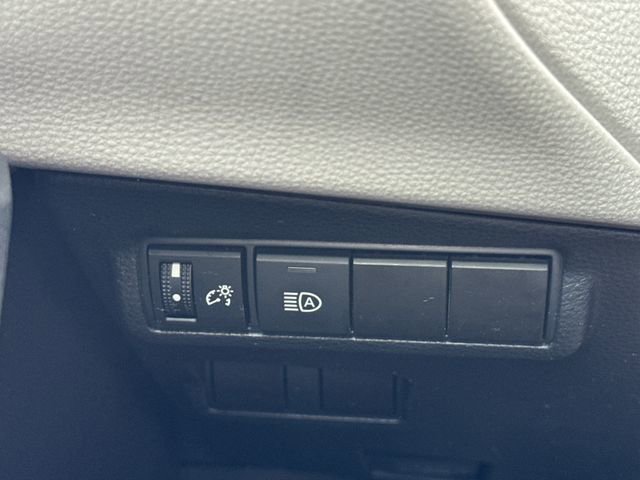 Used 2024 Toyota Corolla Cross L AWD/4WD image 29