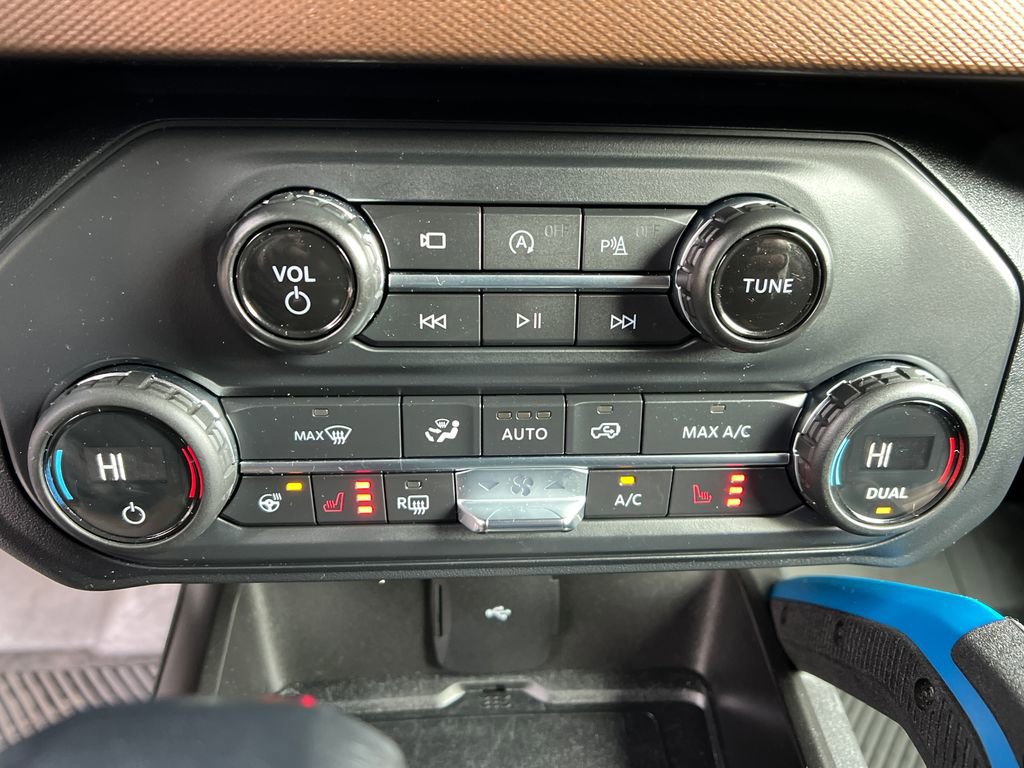 Used 2021 Ford Bronco Outer Banks image 17