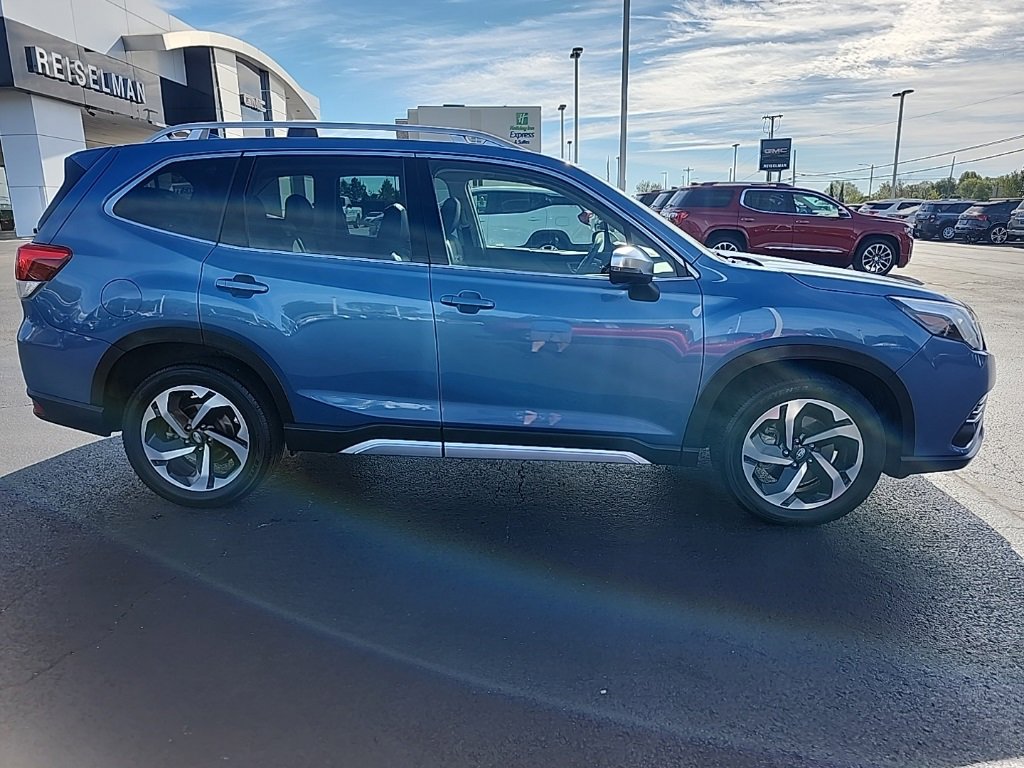 Used 2022 Subaru Forester Touring image 2