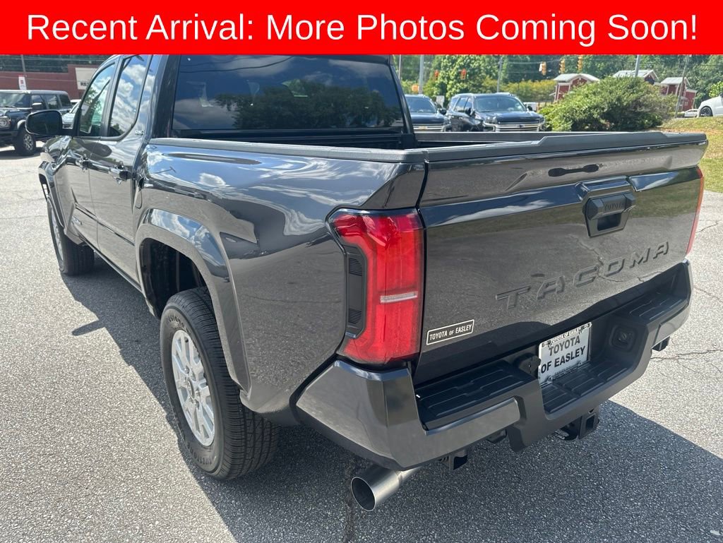 Used 2024 Toyota Tacoma SR5 RWD image 4
