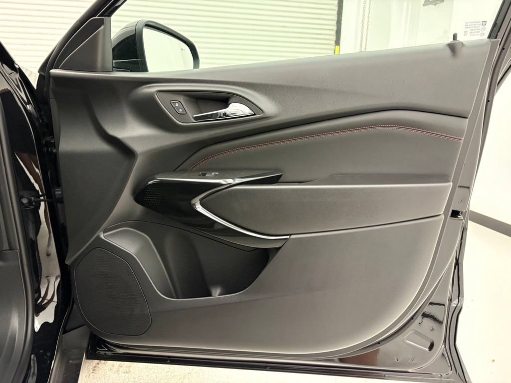 New 2026 Chevrolet Trax RS w/ Driver Confidence Package FWD image 33