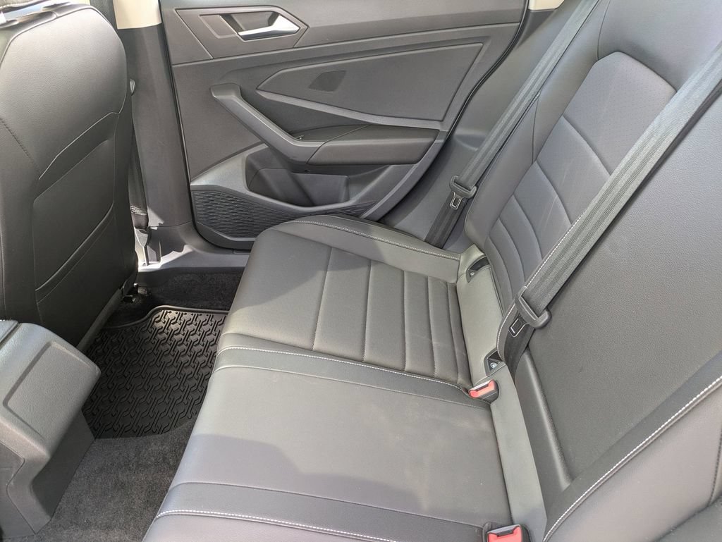 Used 2023 Volkswagen Jetta SE FWD image 29