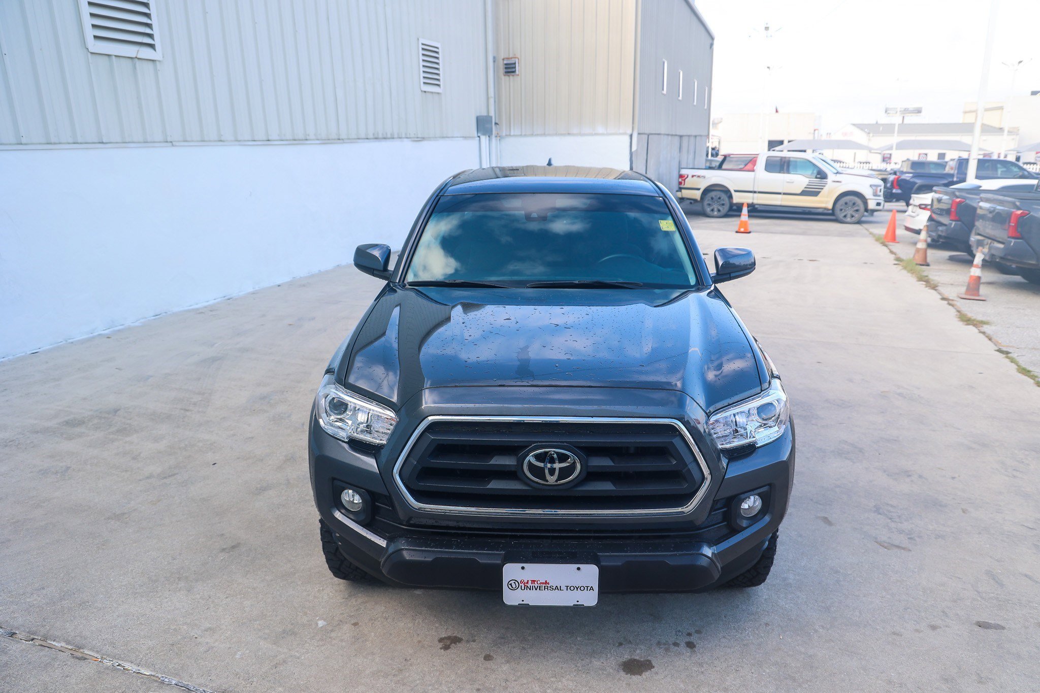Certified 2023 Toyota Tacoma SR5 image 4