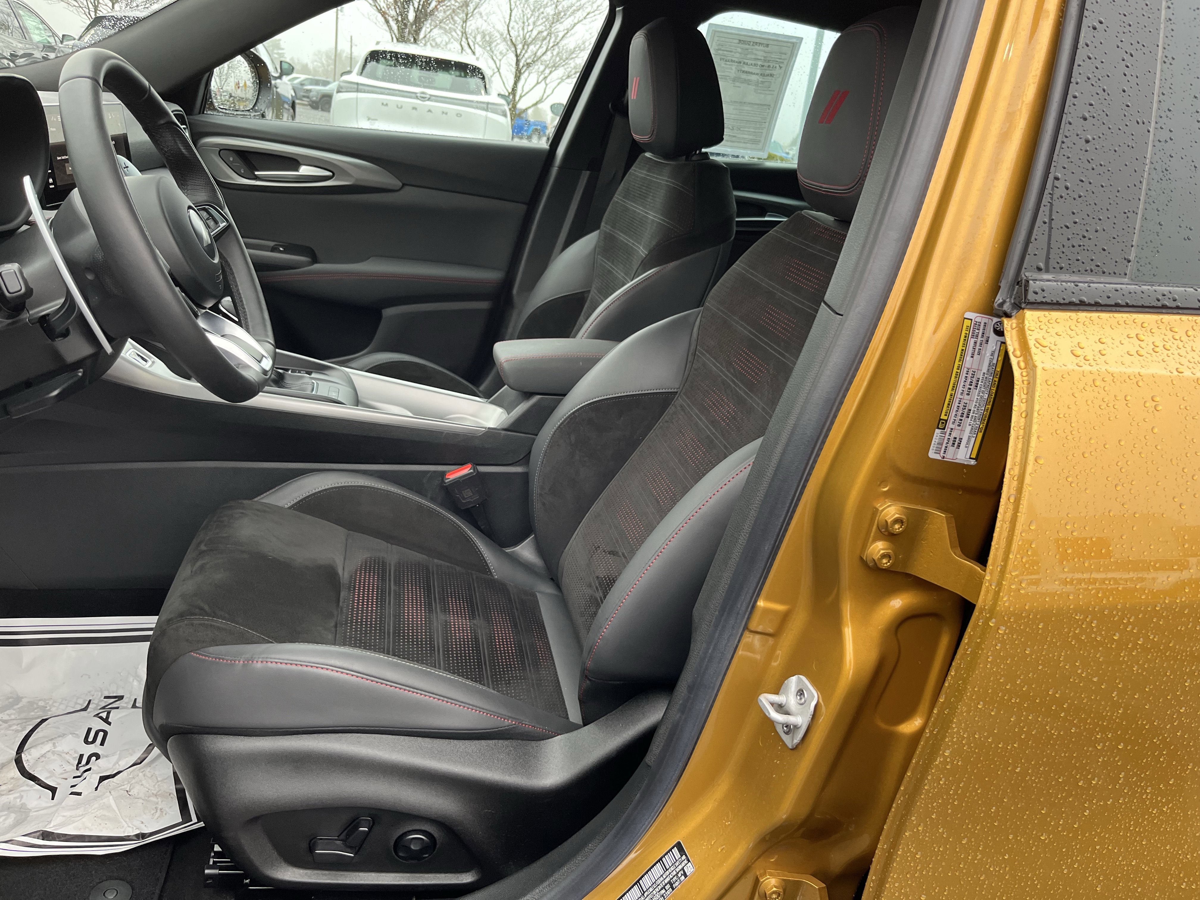 Used 2024 Dodge Hornet R/T image 13