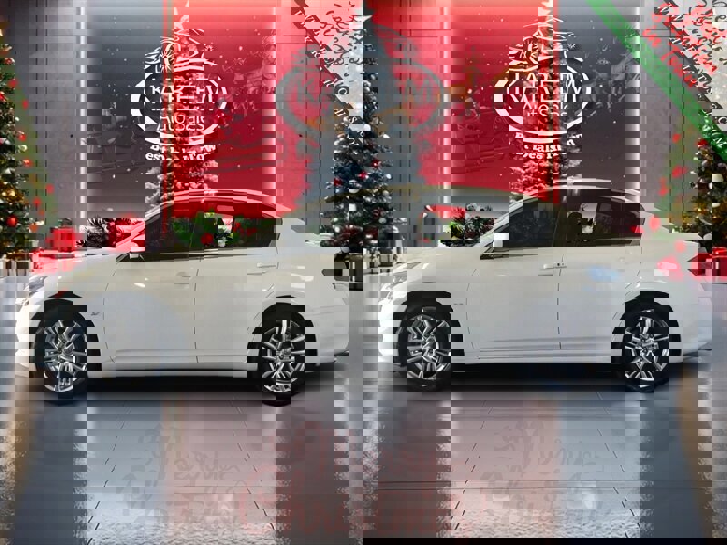 Used 2015 INFINITI Q40 w/ Navigation Package image 8