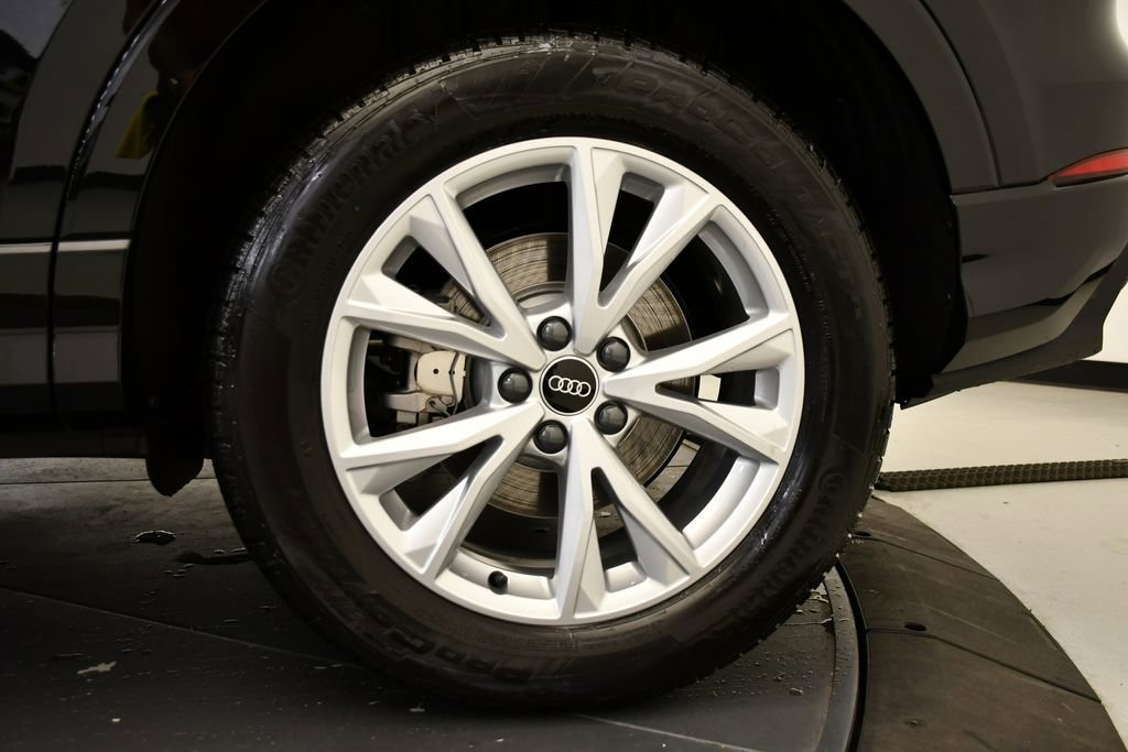 Used 2025 Audi Q3 2.0T Premium w/ Convenience Package AWD/4WD image 15