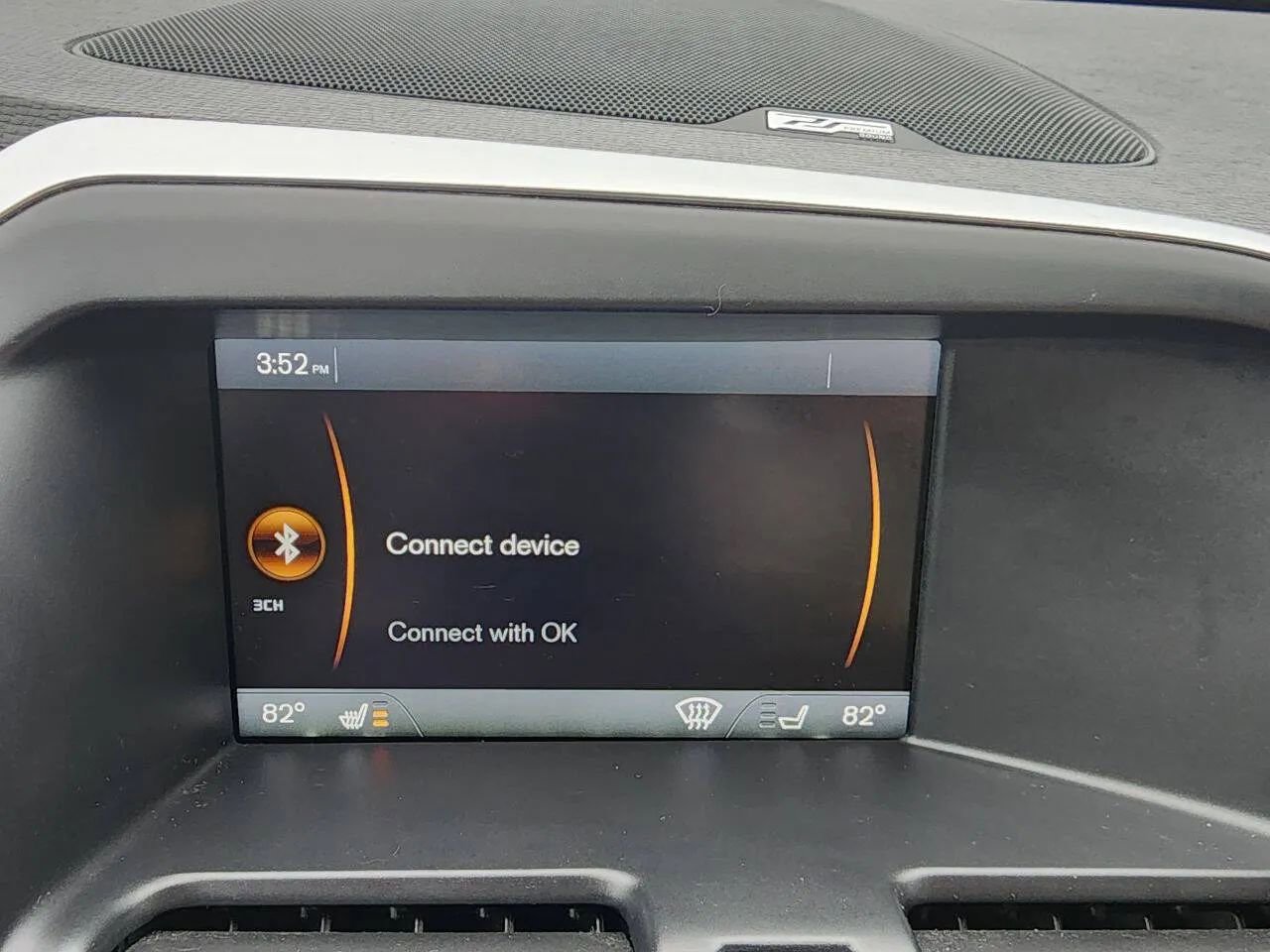Used 2015 Volvo XC60 T6 Platinum AWD/4WD image 22