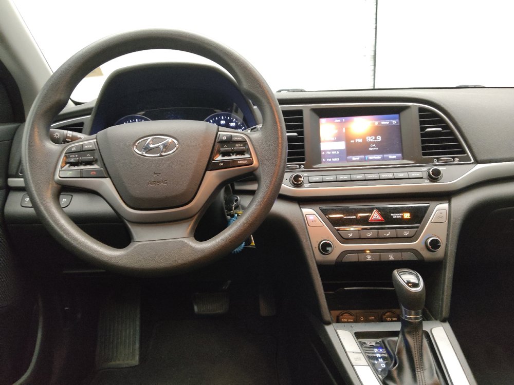Used 2018 Hyundai Elantra SEL FWD image 22
