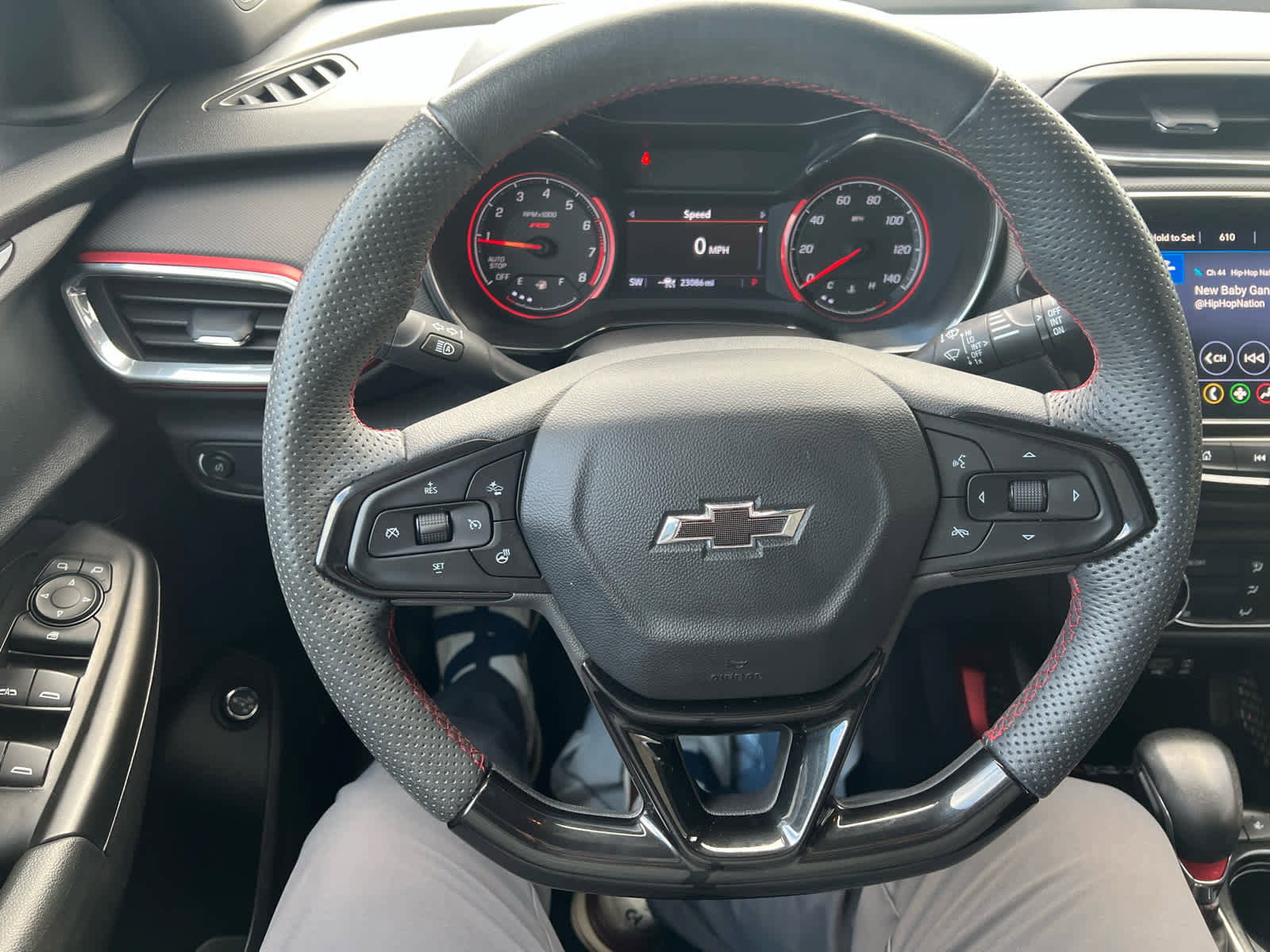 Used 2023 Chevrolet TrailBlazer RS w/ Sun and Liftgate Package image 21