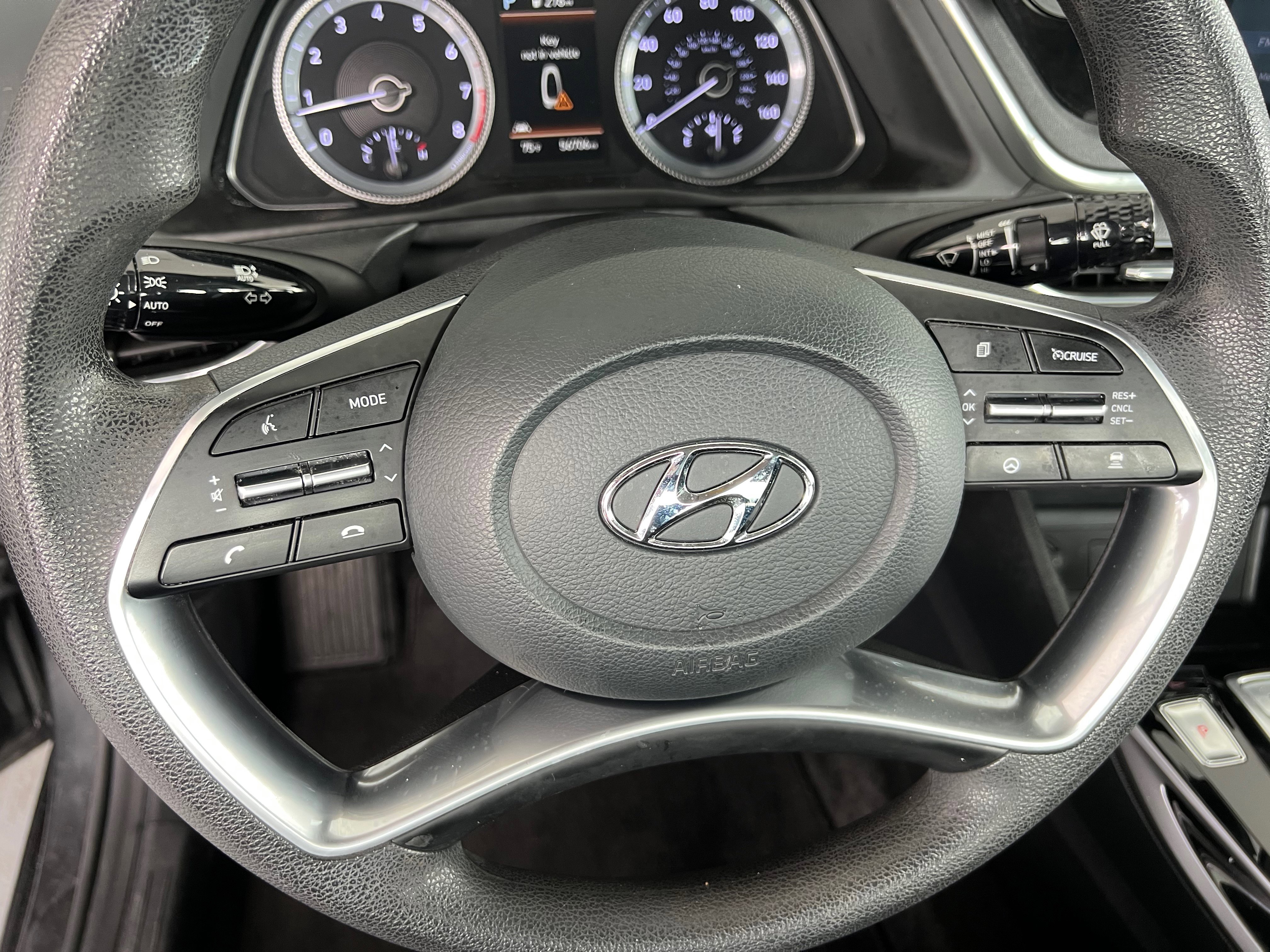 Used 2024 Nissan Sentra SR FWD image 19