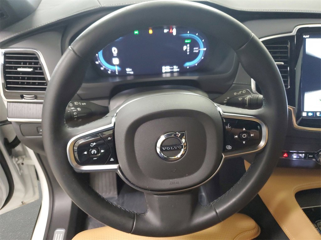Used 2025 Volvo XC90 T8 Ultra w/ Protection Package Premier image 17