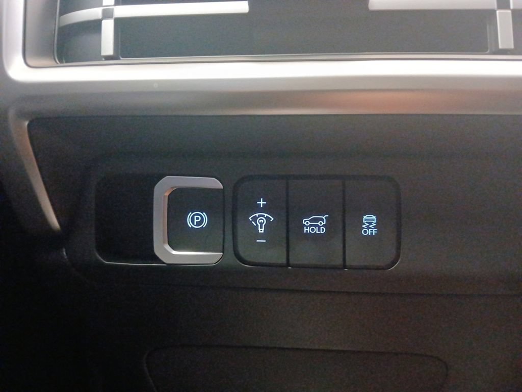New 2026 Hyundai Santa Fe SEL FWD image 23