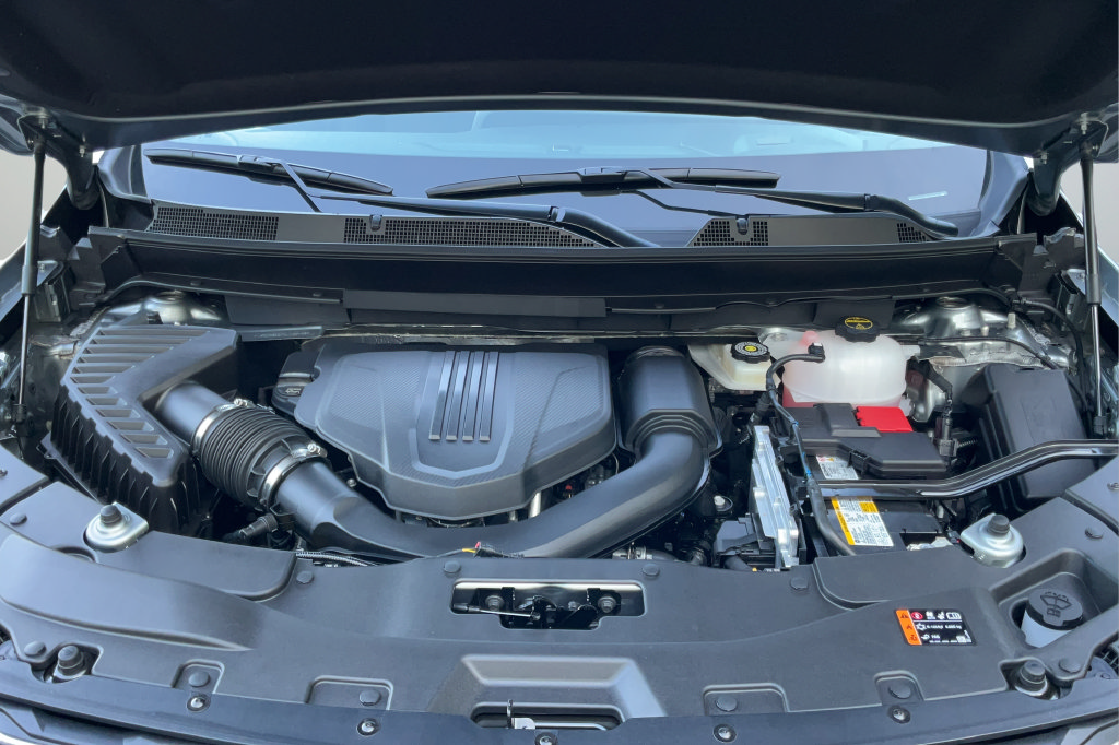 New 2027 Chevrolet Traverse LT w/ LPO, Floor Liner Package FWD image 21