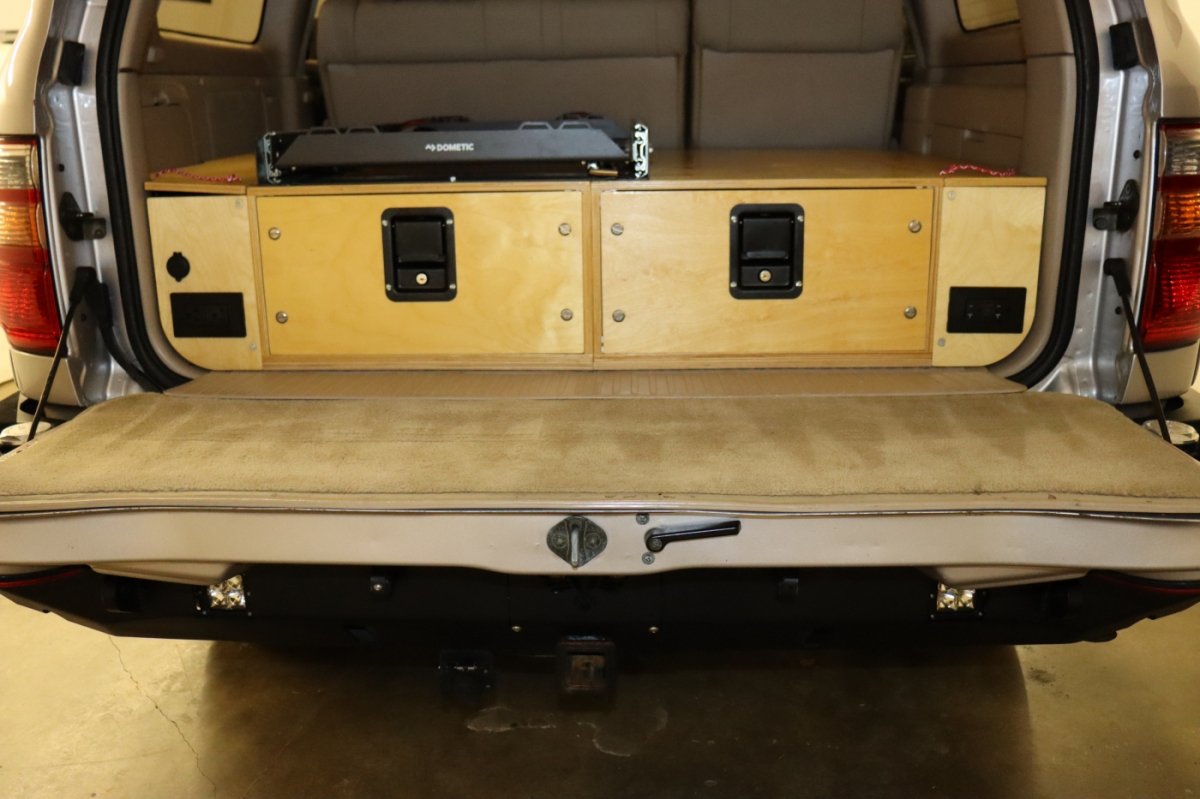 Used 2000 Toyota Land Cruiser AWD/4WD image 32