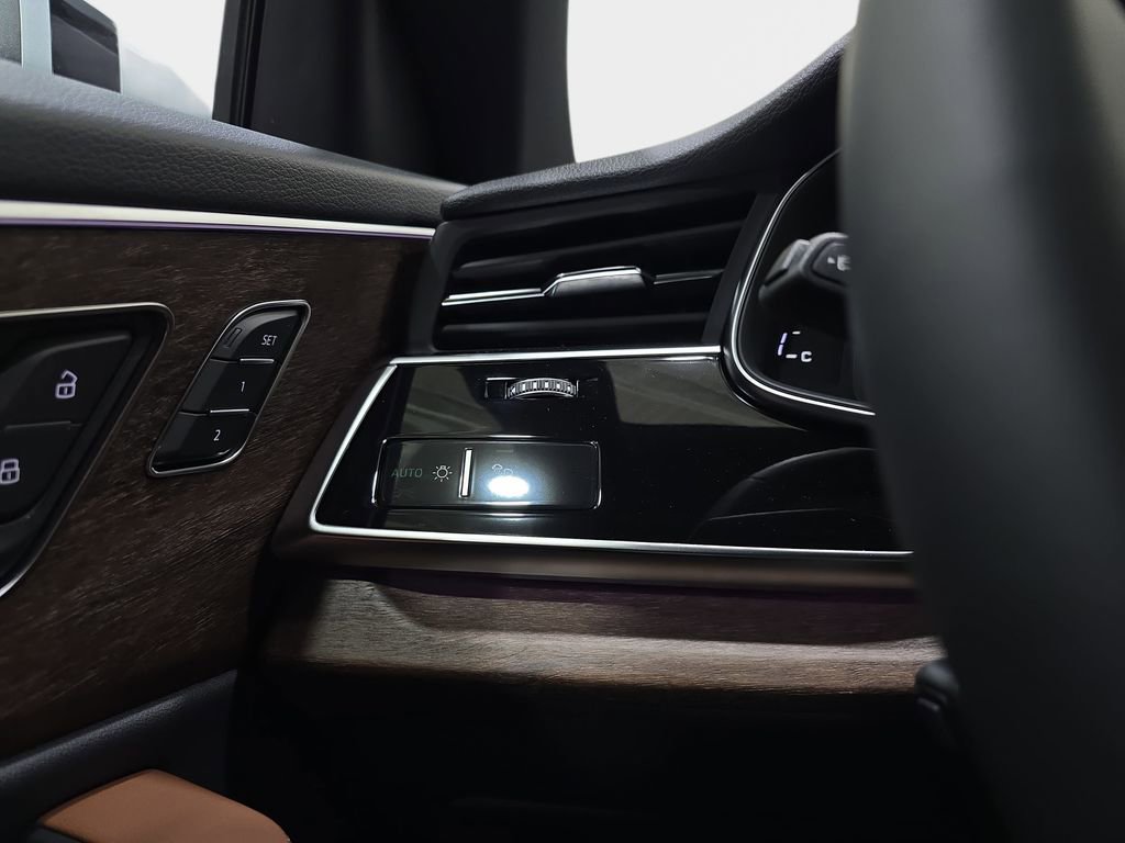 New 2026 Audi Q8 Premium Plus image 26