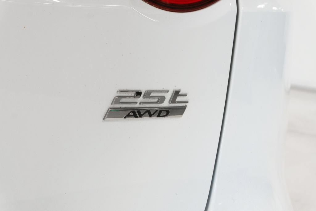 Used 2020 Jaguar F-PACE Prestige AWD/4WD image 32
