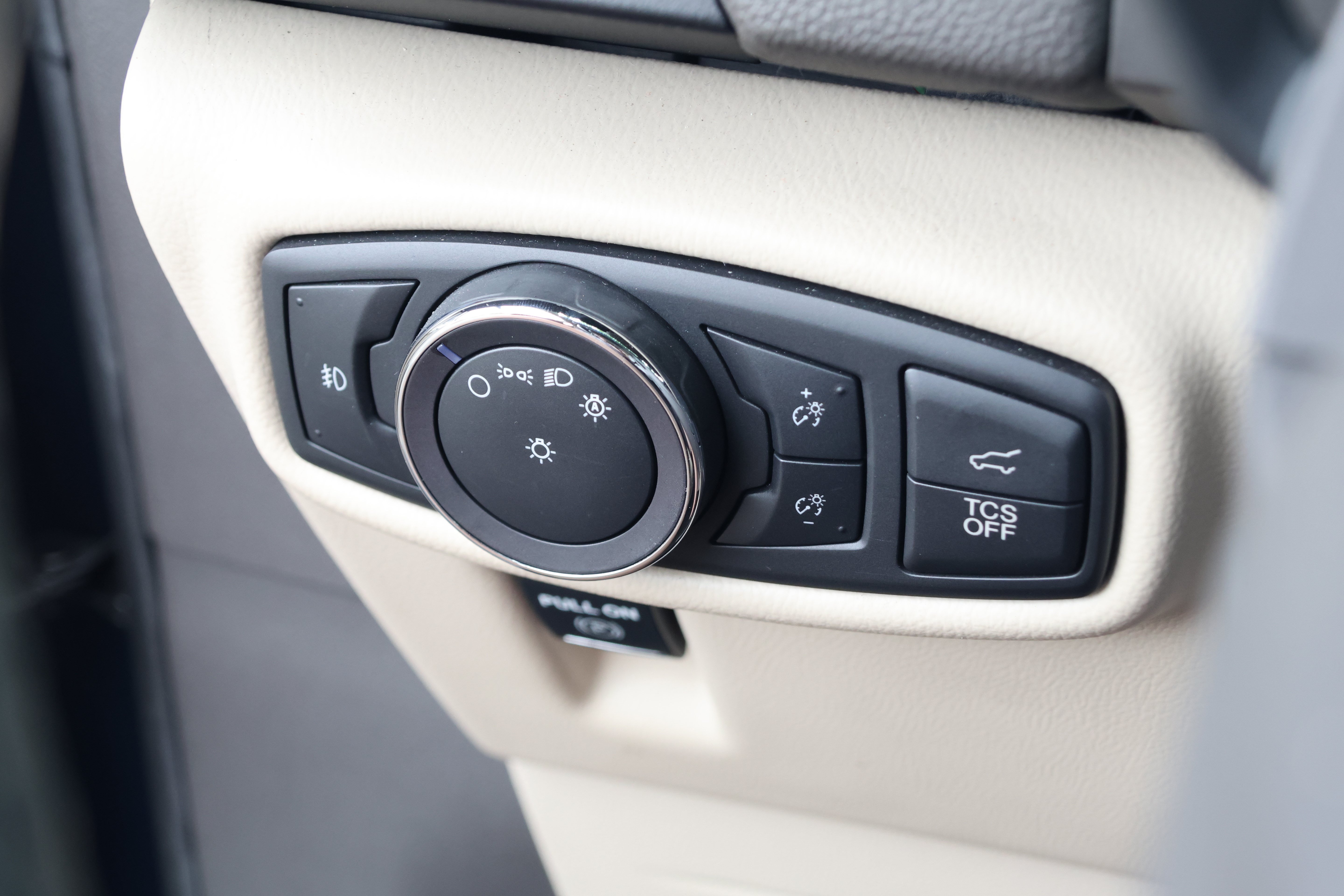 Used 2019 Lincoln Nautilus Select FWD image 15