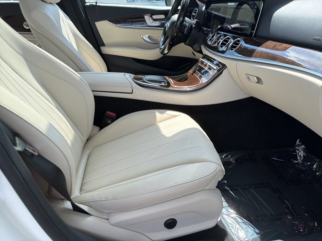 Used 2023 Mercedes-Benz E 350 Sedan image 38