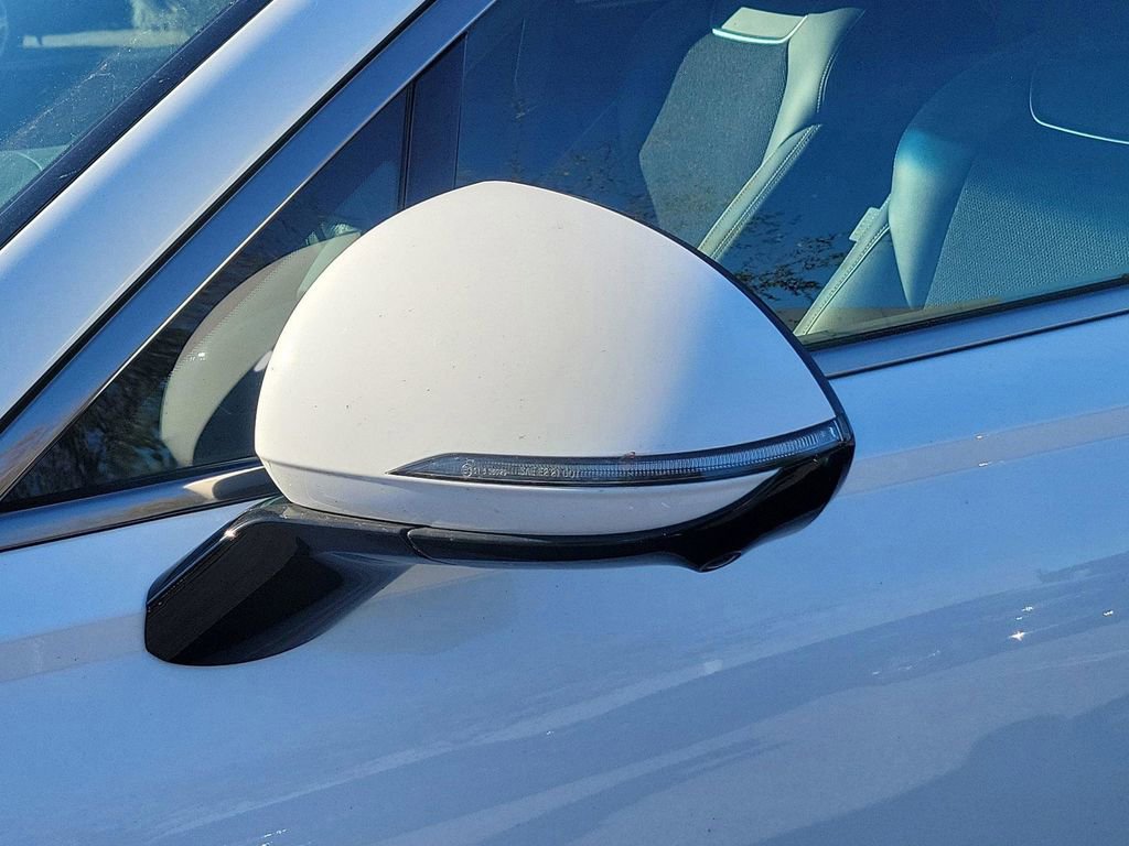 Used 2025 Genesis GV70 2.5T Sport Prestige w/ Sport Prestige Package image 12