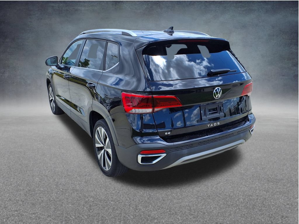 Used 2022 Volkswagen Taos SE FWD image 9