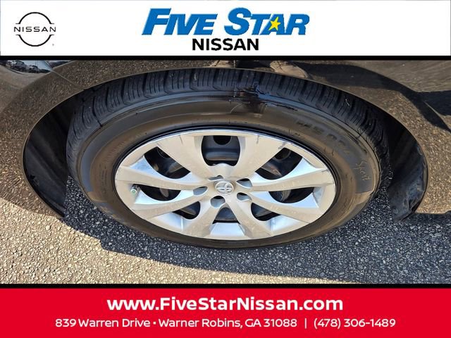 Used 2025 Toyota Corolla LE image 18