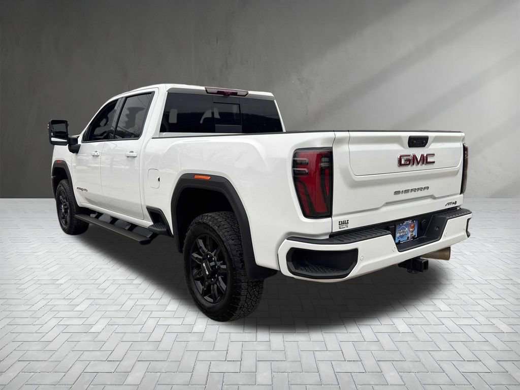 Used 2025 GMC Sierra 2500 AT4 w/ AT4 Premium Plus Package image 3