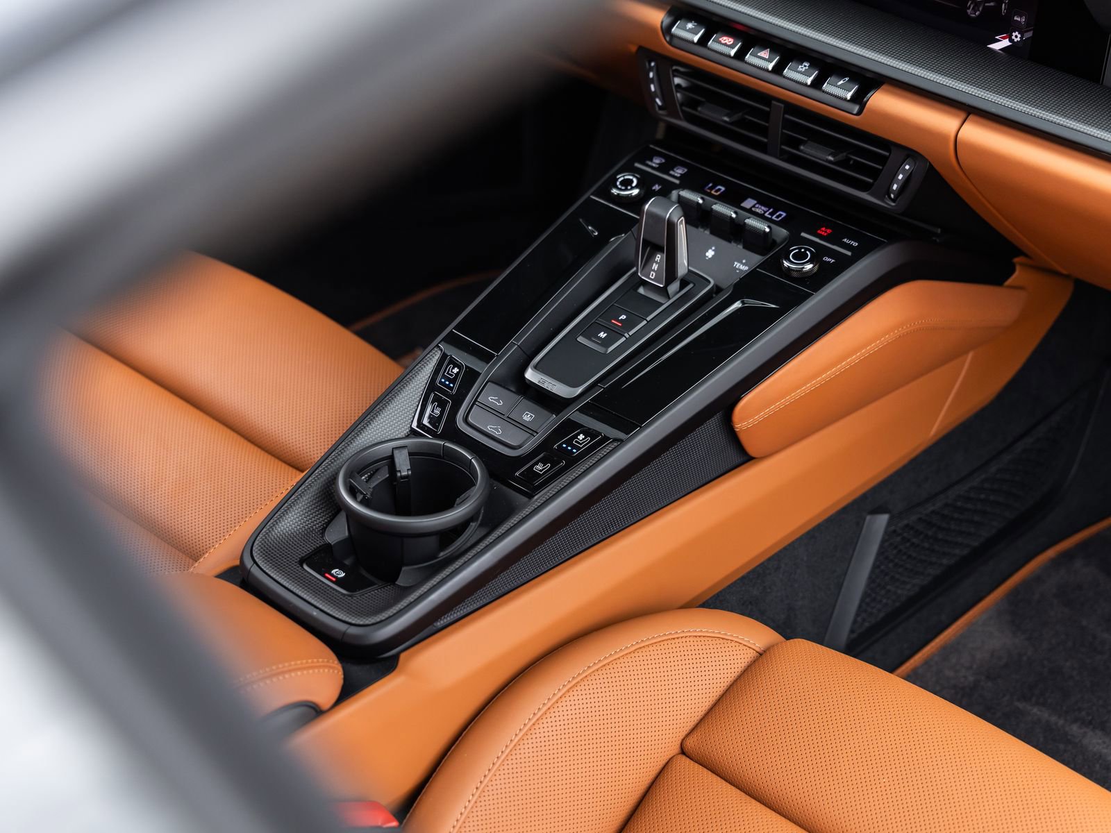 Certified 2026 Porsche 911 Carrera 4 GTS AWD/4WD image 36