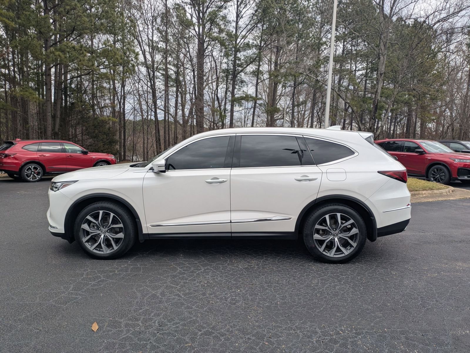 Used 2024 Acura MDX SH-AWD w/ Technology Package image 8